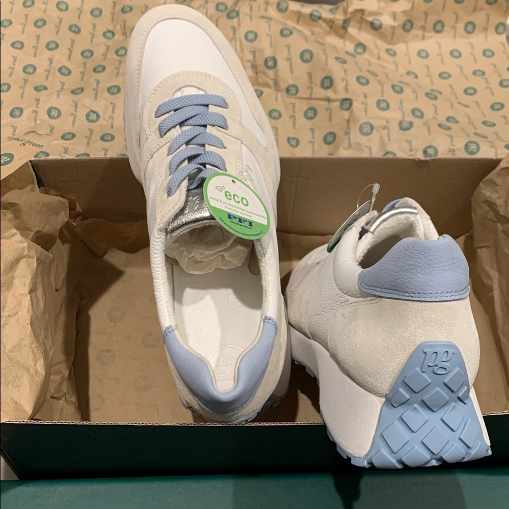 Patti Sneaker. US 7.5 Pearl white/ blue leather combo. BRAND NEW